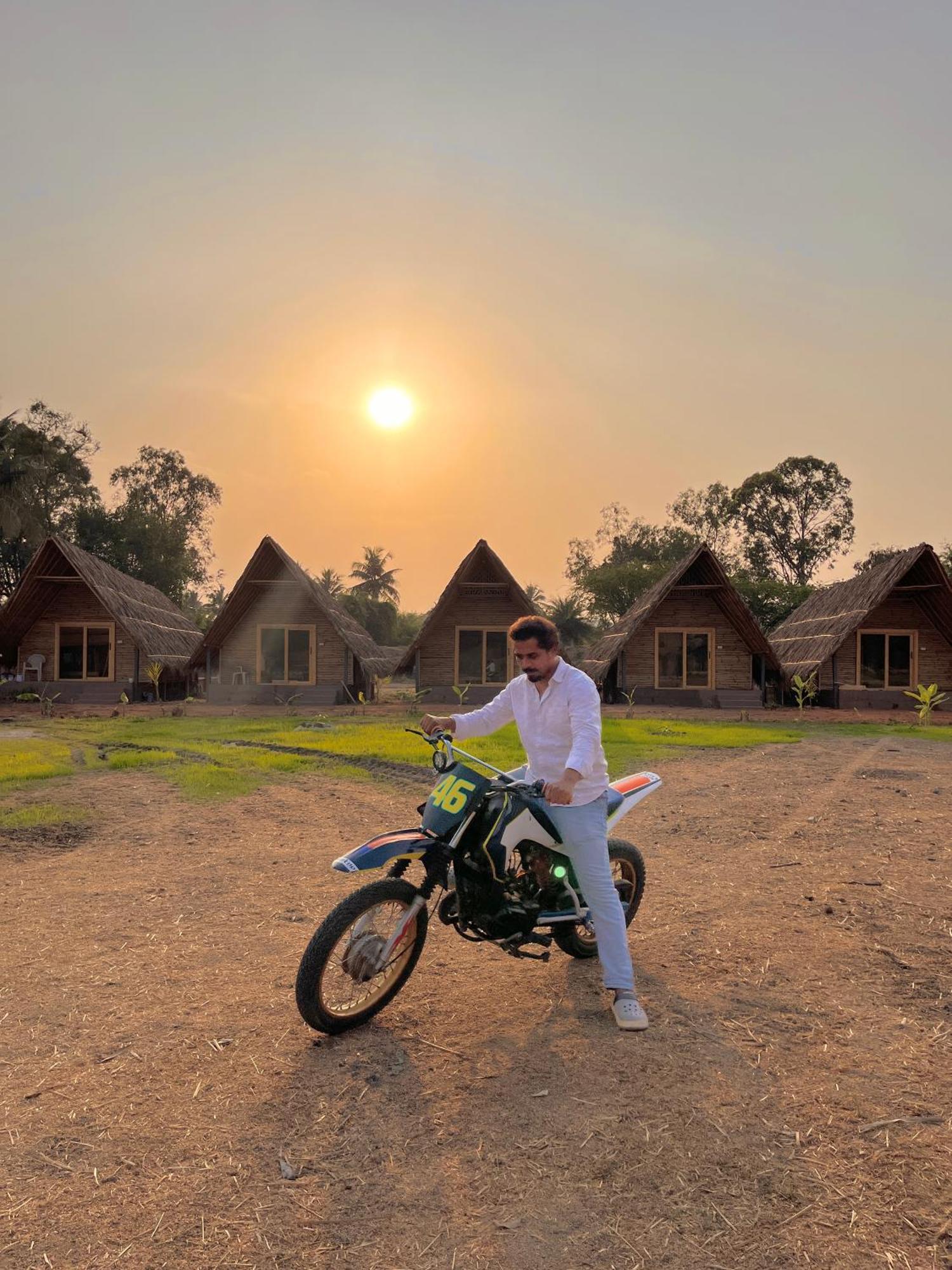 Tropical Hampi Hotel Eksteriør billede