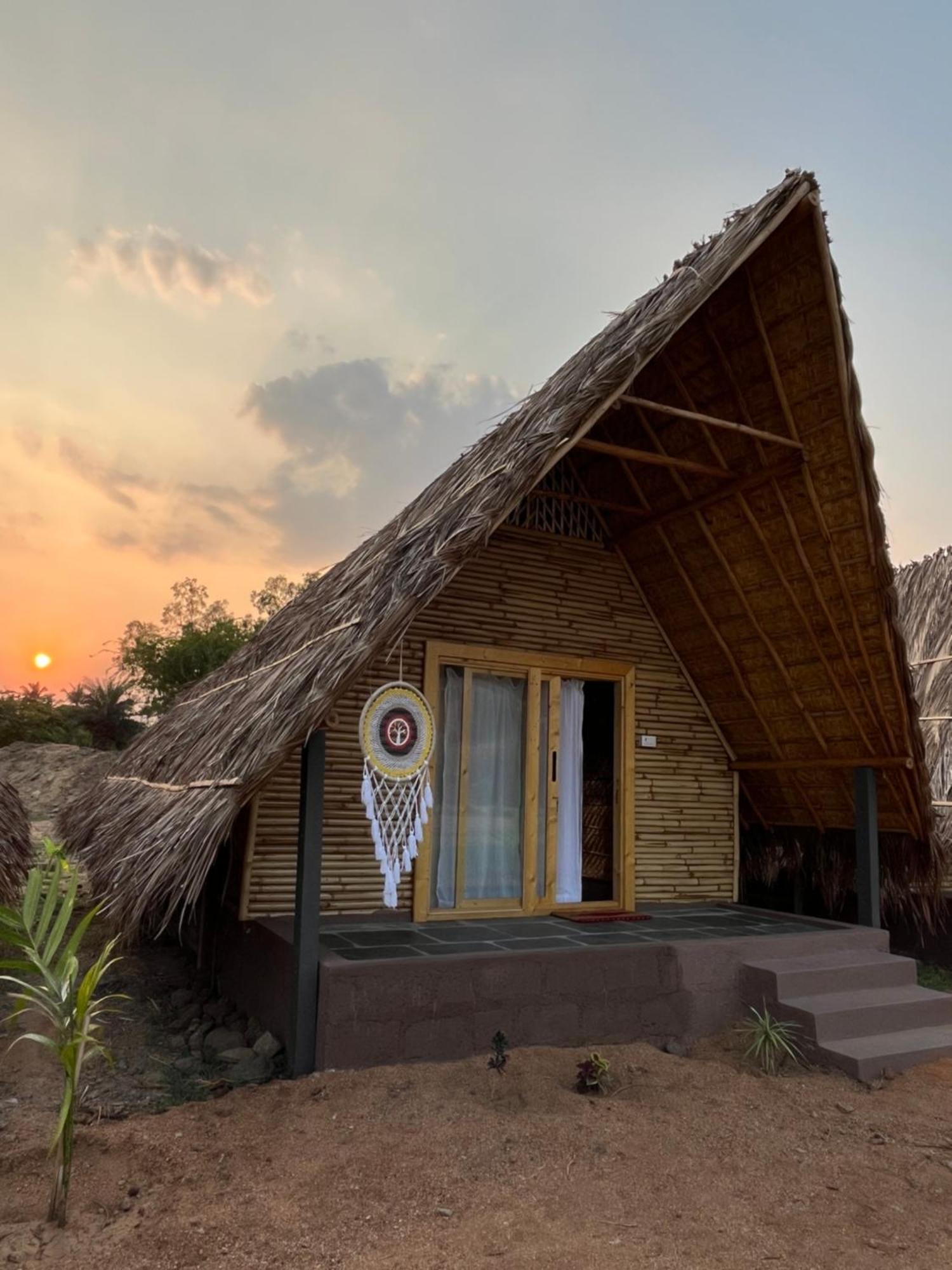 Tropical Hampi Hotel Eksteriør billede