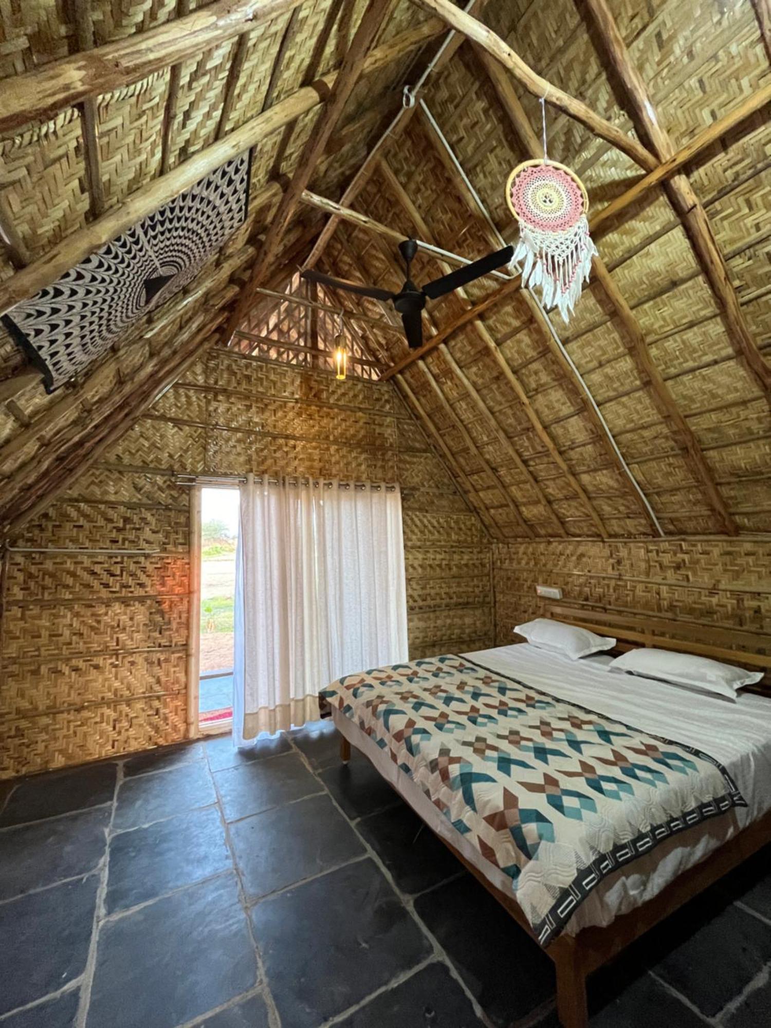 Tropical Hampi Hotel Eksteriør billede