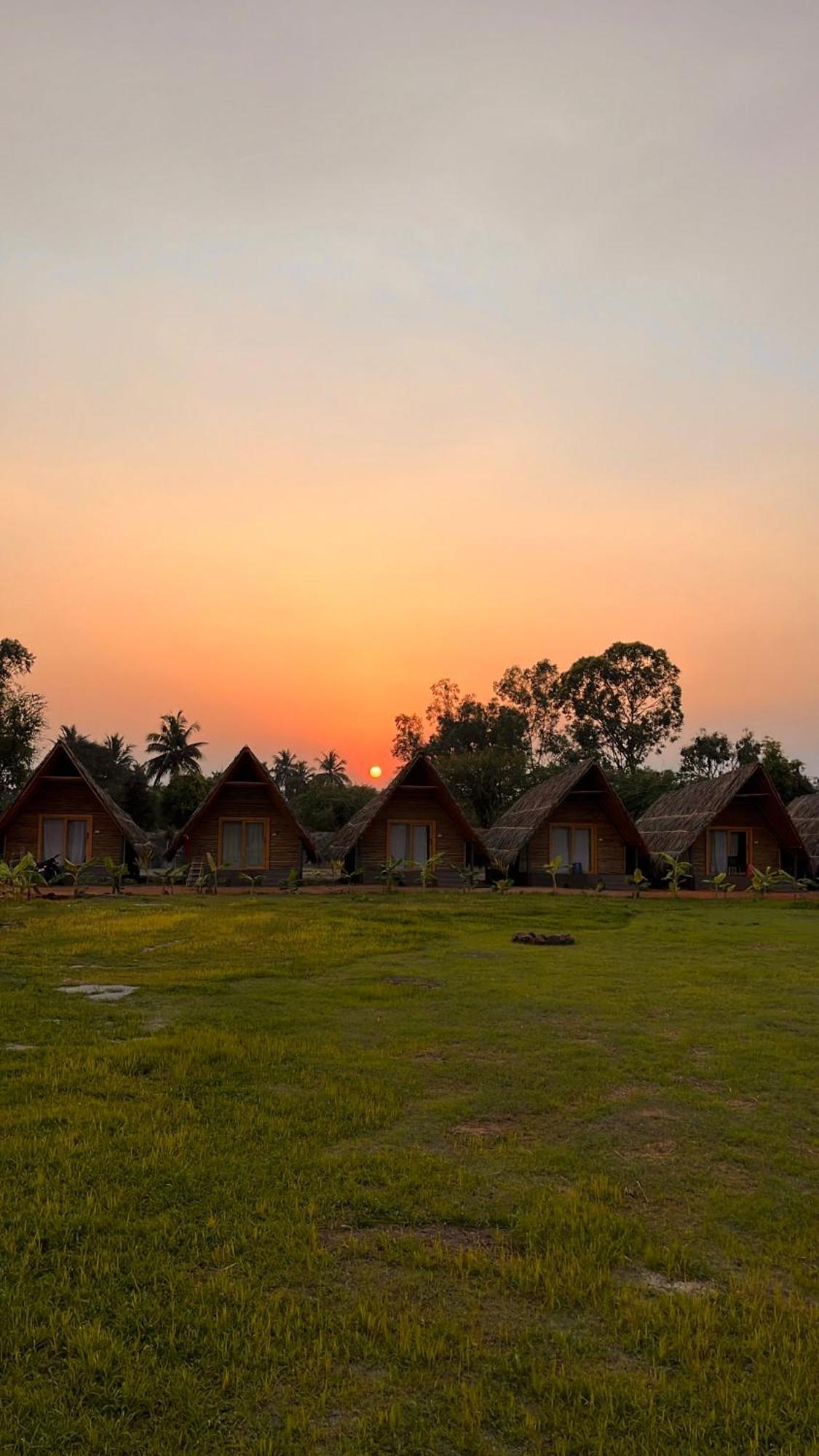 Tropical Hampi Hotel Eksteriør billede