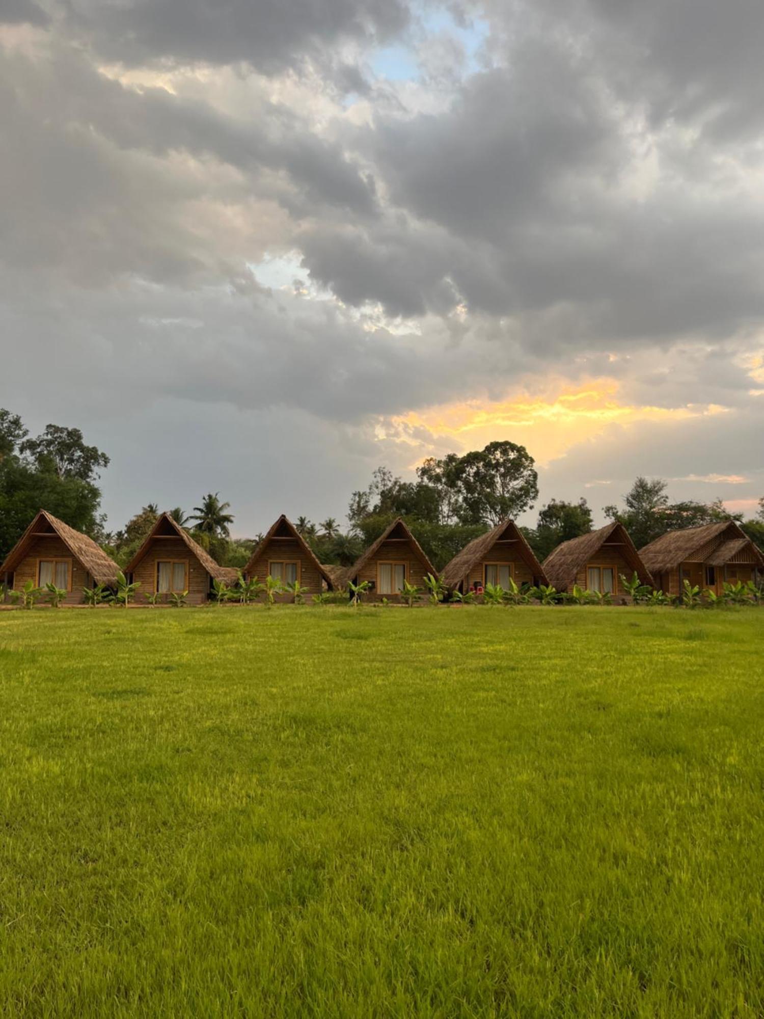 Tropical Hampi Hotel Eksteriør billede