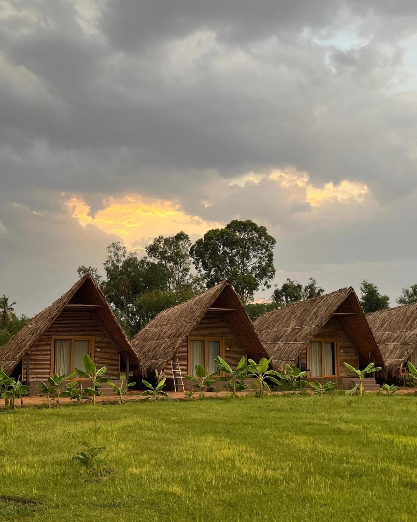 Tropical Hampi Hotel Eksteriør billede